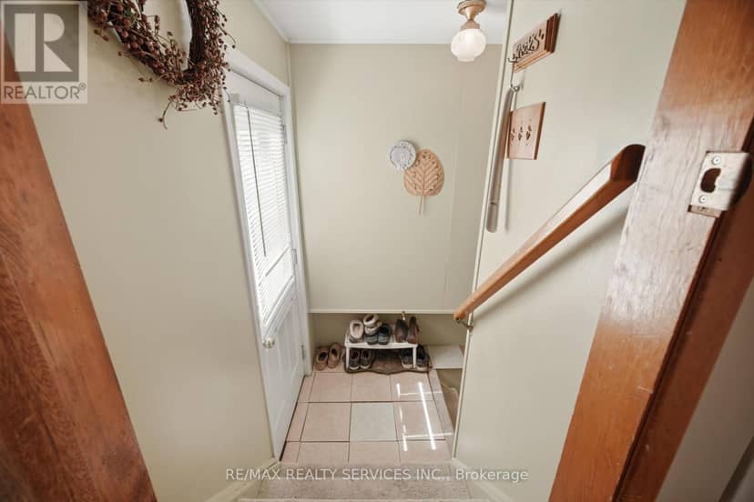 43 Maple Avenue — photo 32 of 40