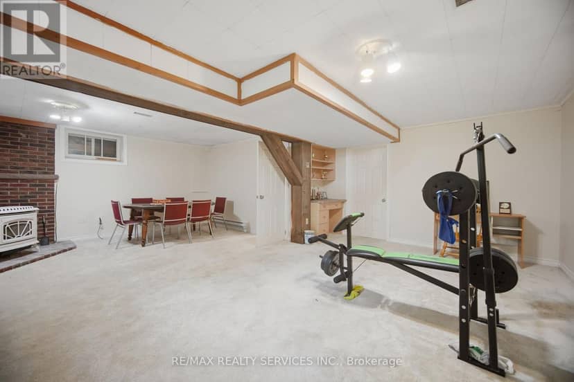 43 Maple Avenue — photo 38 of 40