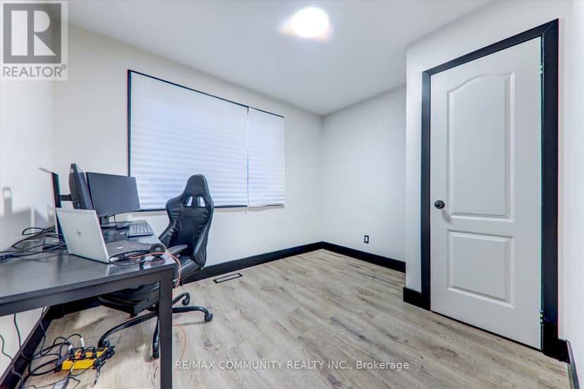 25 George Street — photo 27 of 40