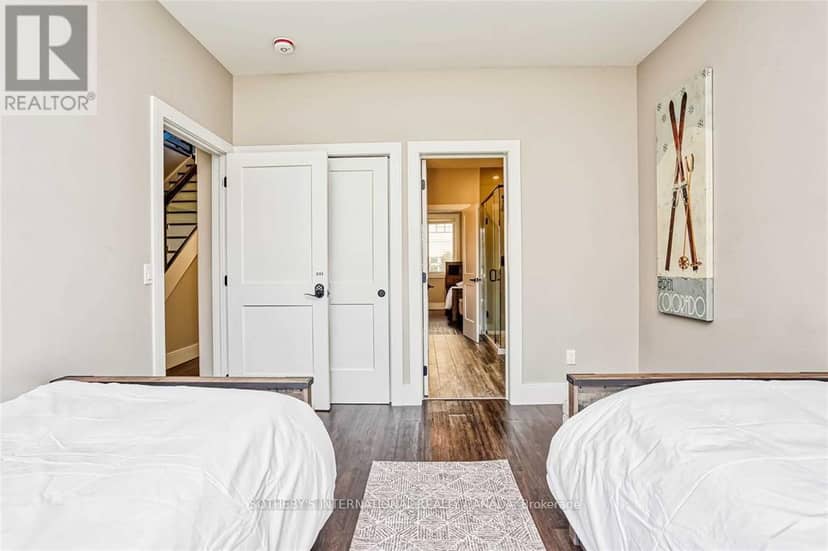 145 Jozo Weider Boulevard — photo 10 of 40