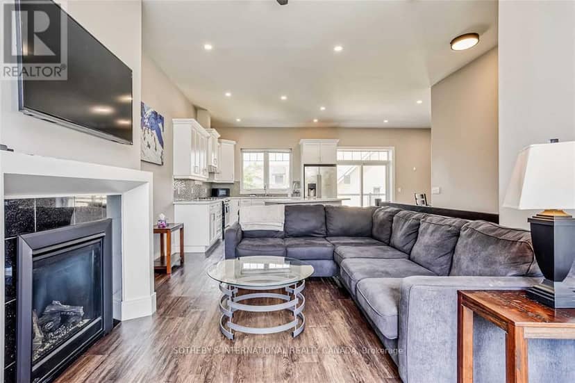 145 Jozo Weider Boulevard — photo 15 of 40