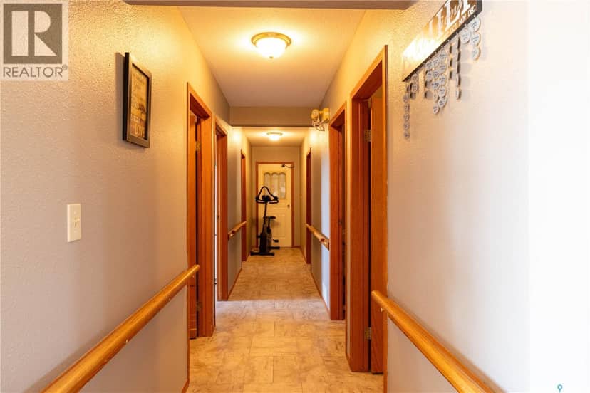 304 1st STREET W — photo 20 of 40