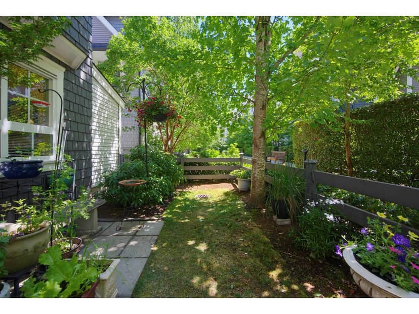 23 8476 207A STREET, Langley, photo 2