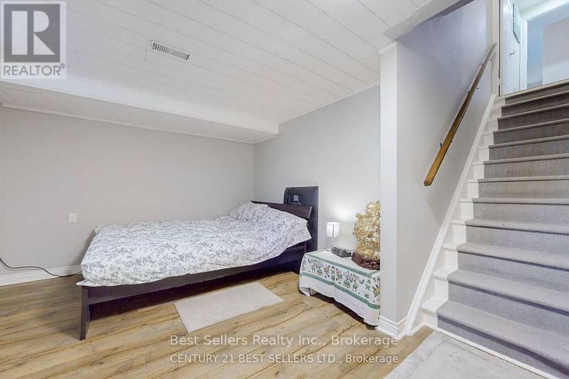 26 Tecumseth Pines Drive — photo 17 of 40