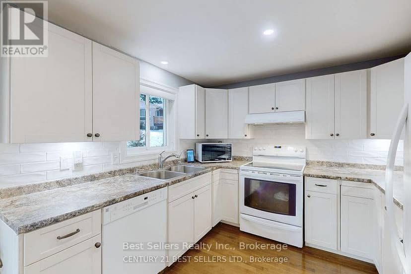 26 Tecumseth Pines Drive — photo 10 of 40