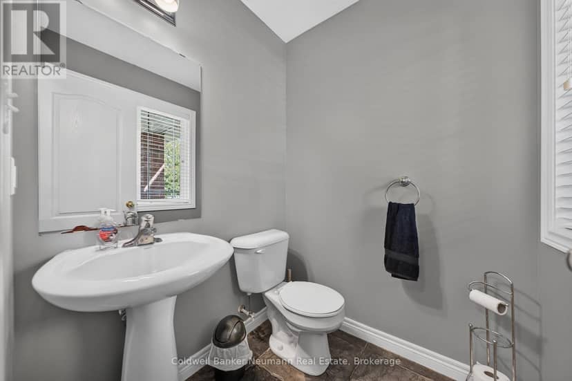 58 Washburn Drive — photo 16 of 40
