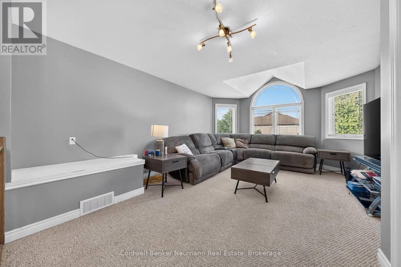 58 Washburn Drive — photo 17 of 40