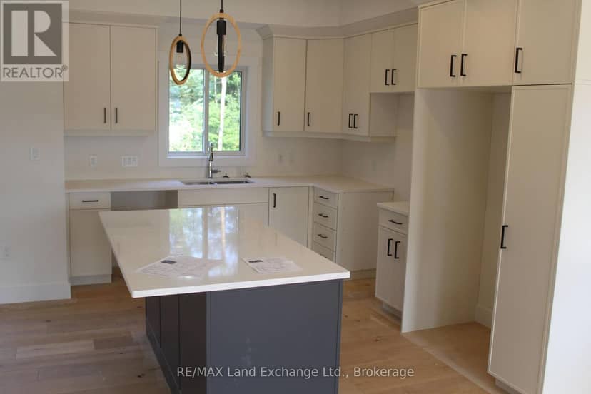 766 Campbell Avenue — photo 3 of 13