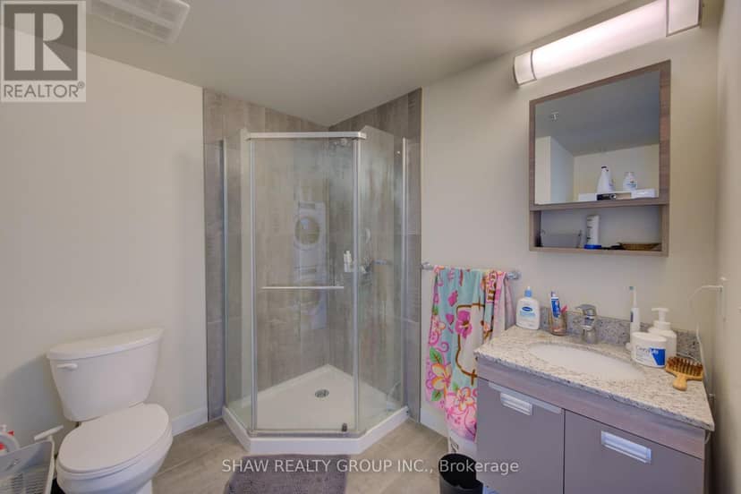 401 - 257 Hemlock St Street — photo 18 of 27