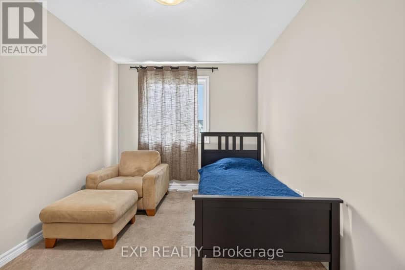 930 Silverfox Crescent — photo 31 of 40