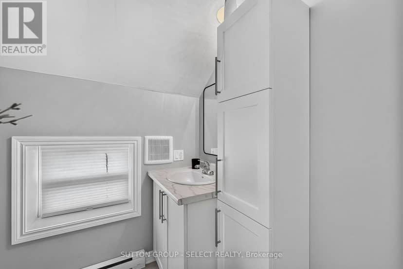 103 King Street — photo 13 of 22