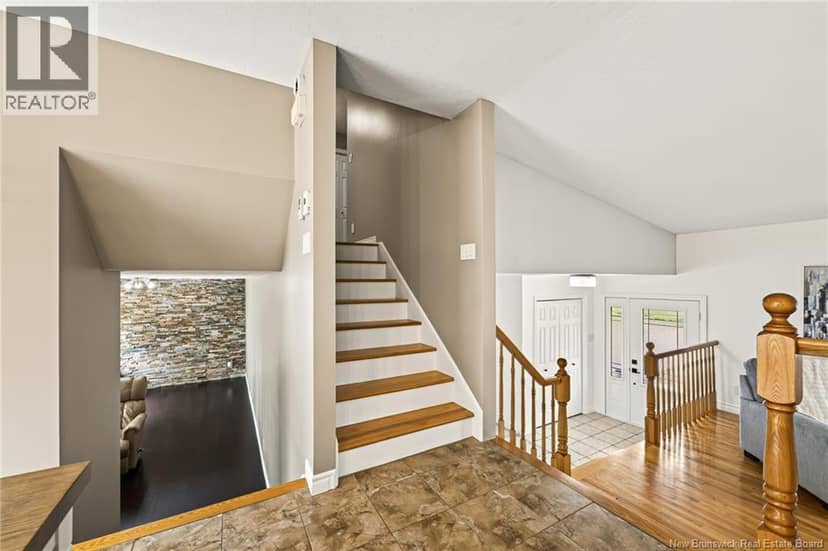 33 Robichaud Court — photo 18 of 40