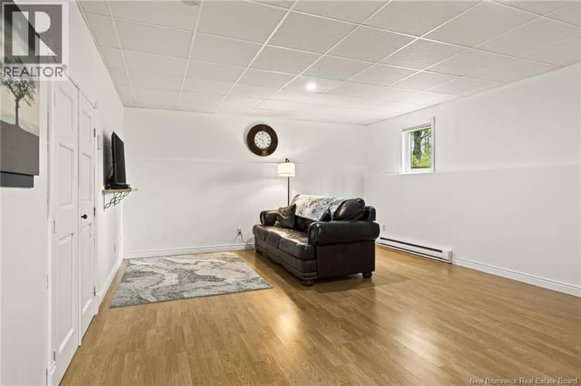 33 Robichaud Court — photo 37 of 40