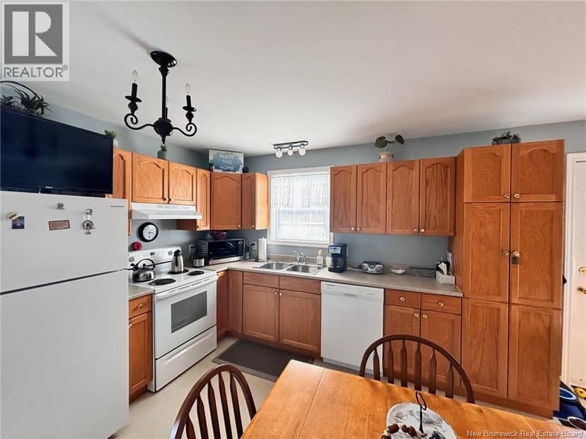 104 Water South Street — photo 5 of 12