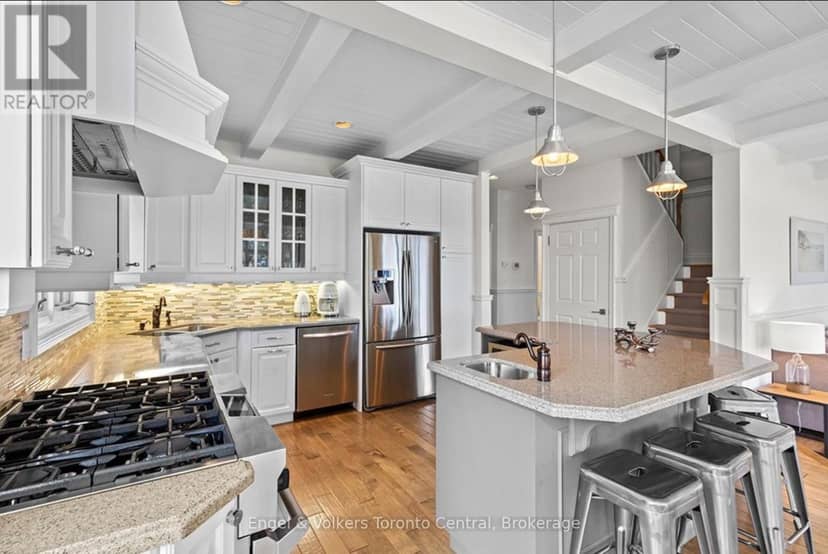 63 Georgian Manor Drive — photo 14 of 40