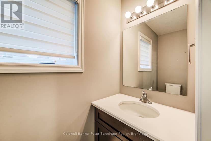 77 John Brabson Crescent — photo 10 of 40