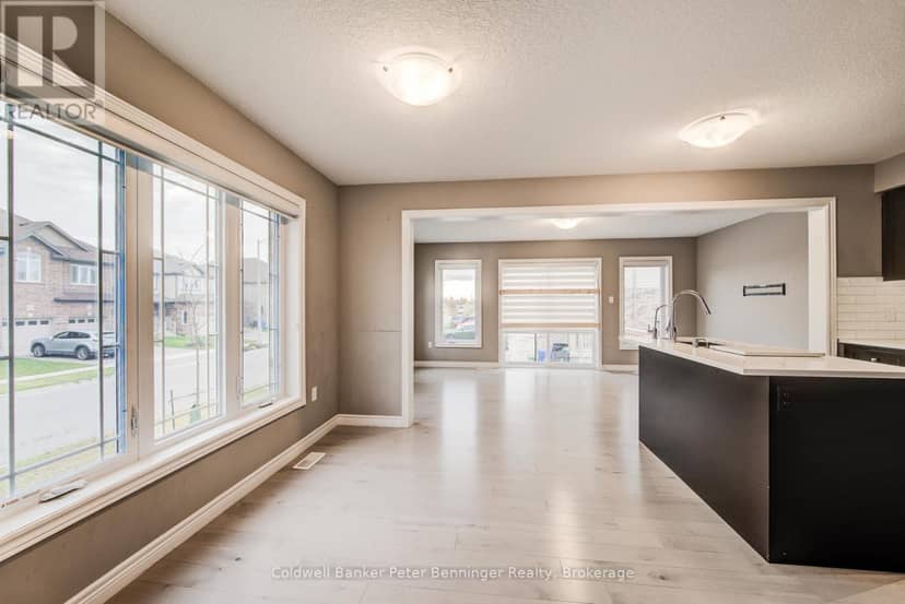 77 John Brabson Crescent — photo 12 of 40