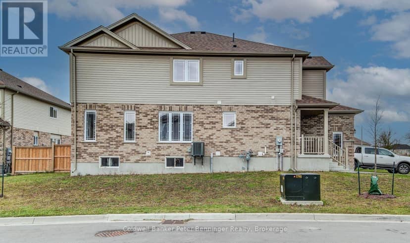 77 John Brabson Crescent — photo 3 of 40