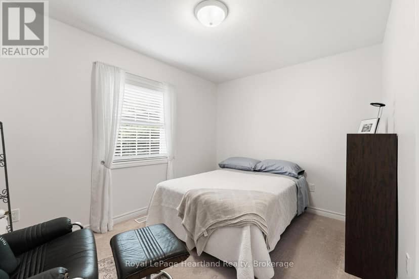 10 Huron Lane — photo 19 of 40
