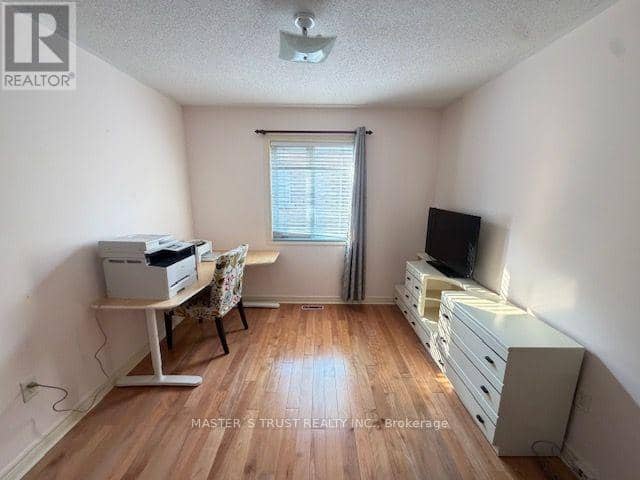 83 Gemini Crescent — photo 8 of 26