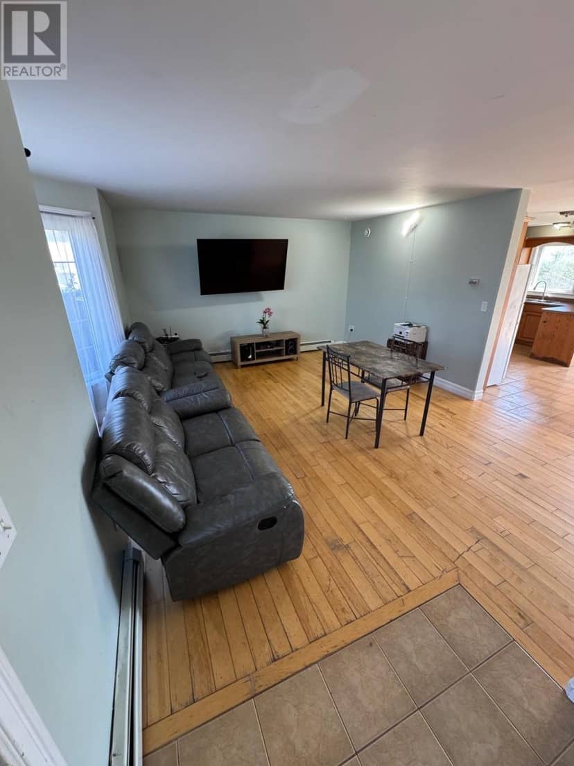 52 Parent Street — photo 7 of 40
