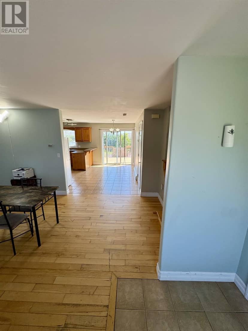 52 Parent Street — photo 6 of 40