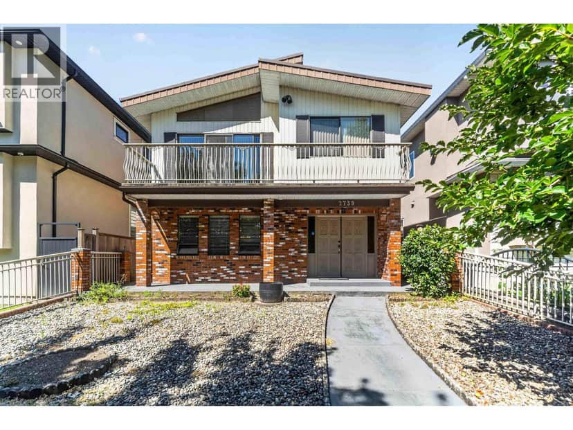 2739 E 8TH AVENUE, Vancouver, photo 2