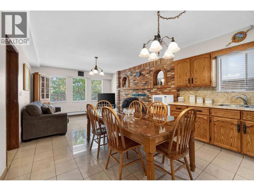 2739 E 8TH AVENUE, Vancouver, photo 5