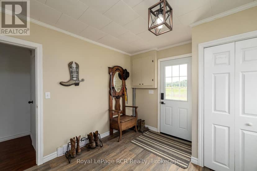 1519 West Road — photo 17 of 40