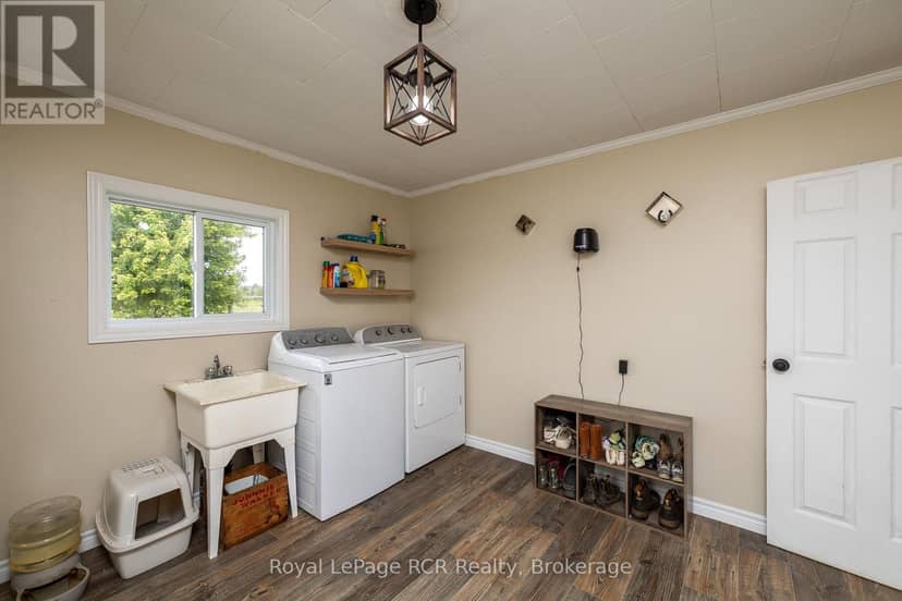1519 West Road — photo 26 of 40