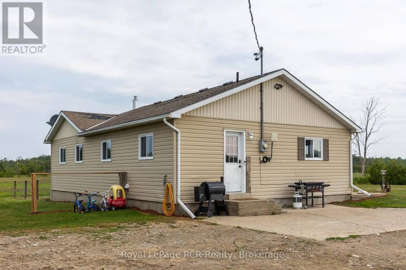1519 West Road — photo 30 of 40