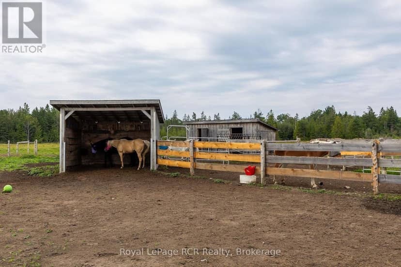 1519 West Road — photo 37 of 40