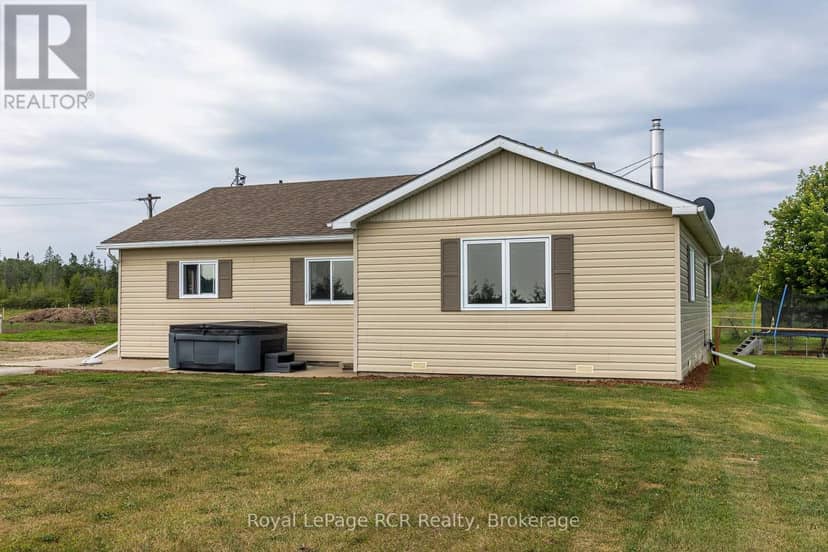 1519 West Road — photo 7 of 40