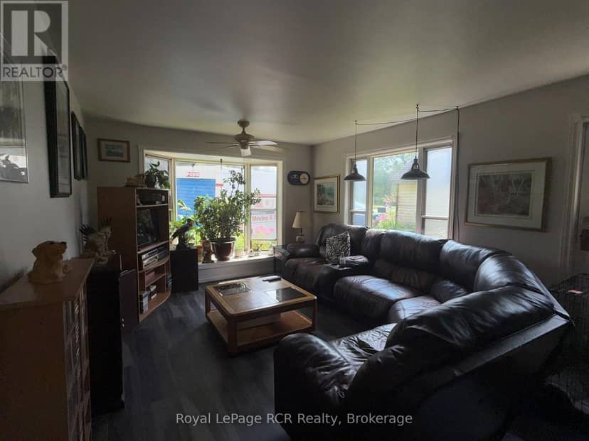 315134 Highway 6 — photo 12 of 40