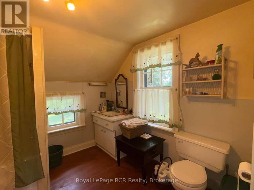 315134 Highway 6 — photo 31 of 40
