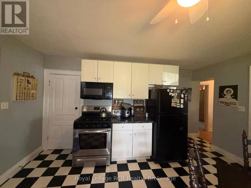 315134 Highway 6 — photo 7 of 40