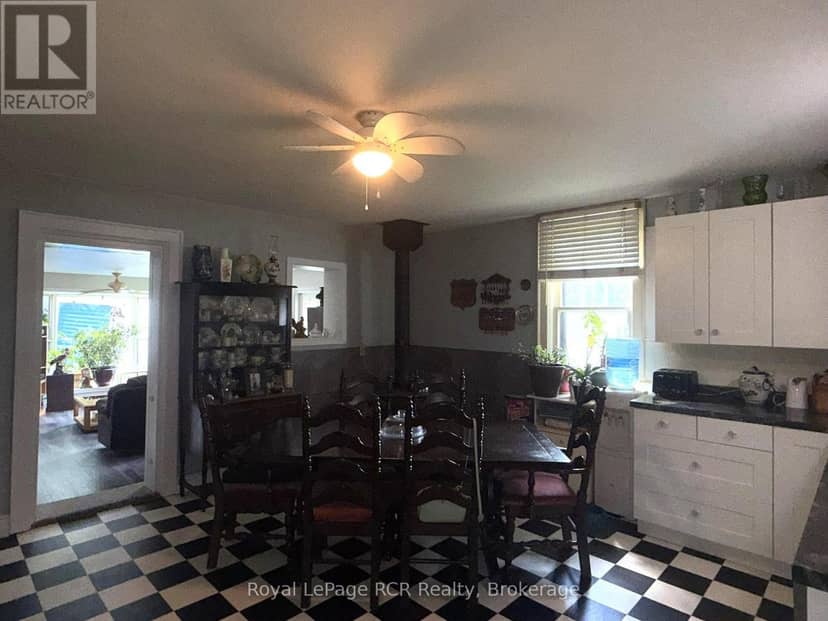 315134 Highway 6 — photo 9 of 40