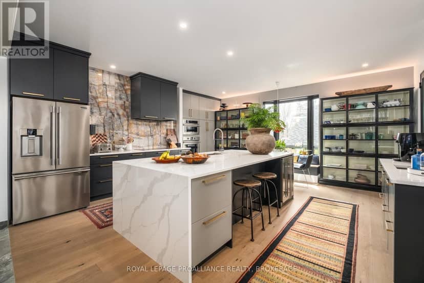 124 Churchill Crescent — photo 19 of 40