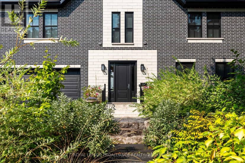 124 Churchill Crescent, Kingston, photo 3