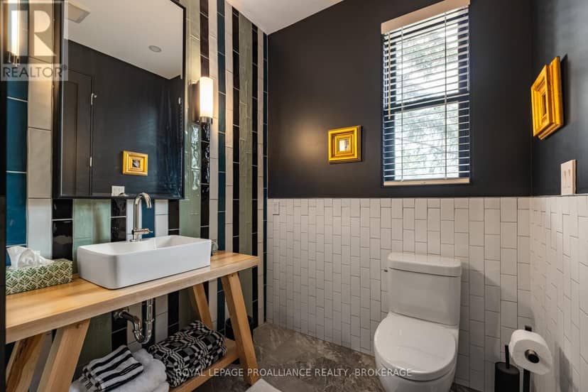 124 Churchill Crescent — photo 33 of 40