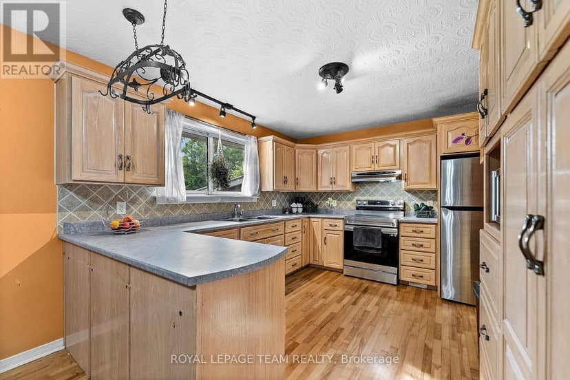 1315 Jessie Street — photo 17 of 40