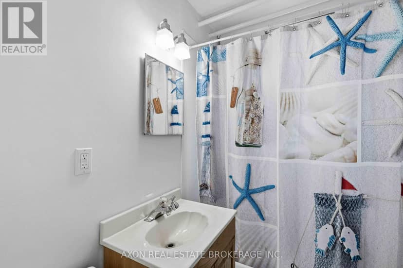 1028 Johnson Street — photo 10 of 40