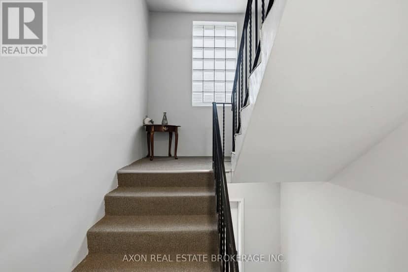 1028 Johnson Street, Kingston, photo 8