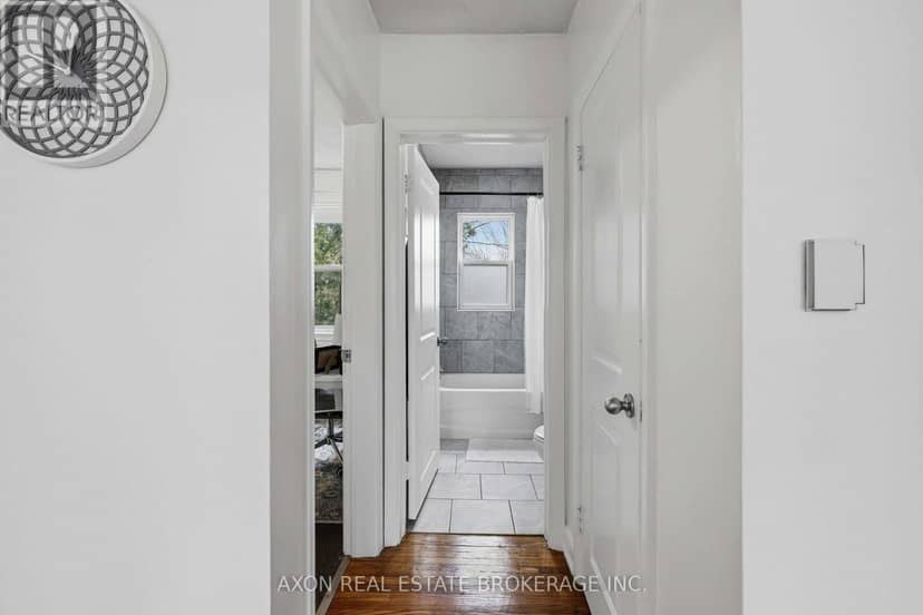 1028 Johnson Street — photo 23 of 40