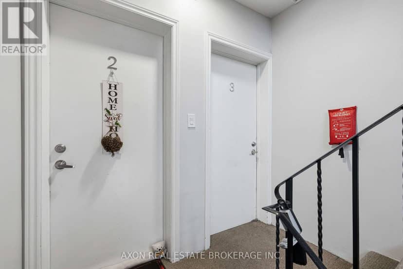 1028 Johnson Street — photo 7 of 40