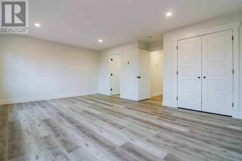 32 Enderis Lane — photo 18 of 31