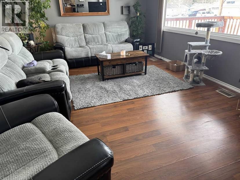 13 MANSON CRESCENT, Mackenzie, photo 3