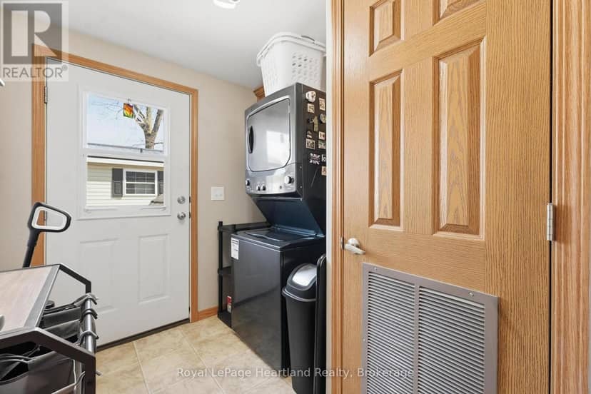 12 Cherokee Lane — photo 18 of 40