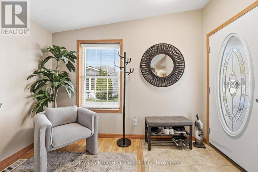 12 Cherokee Lane — photo 8 of 40