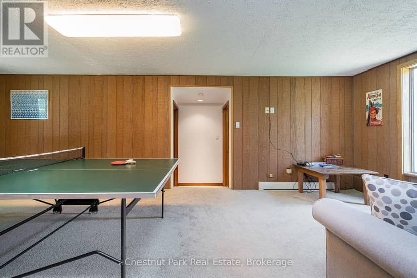 131 Martin Grove — photo 10 of 40